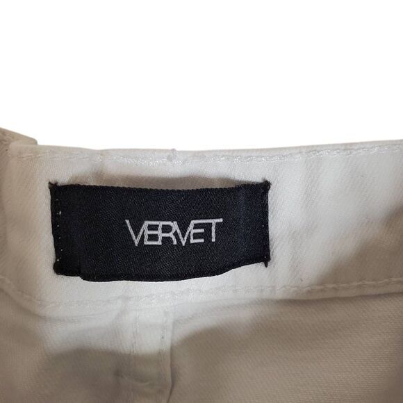 Vervet Attractively High Rise Botton Front White Distressed Denim Shorts Size L - Picture 3 of 12